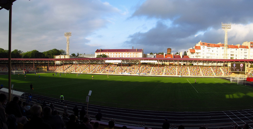 kp ternopilskiy miskiy stadion 2832756