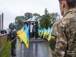 miting rekviem ta pokladannya kvitiv do mogil geroiv ukraini 1