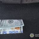 Нетверезого водія електроскутера намагалися «відкупити» за 100 доларів