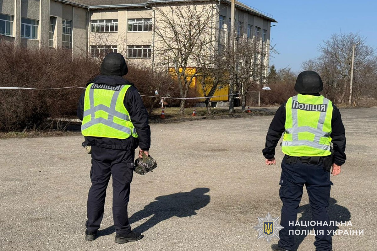 v8 f9e03db58c0e869d6bd7fb562fc3c066