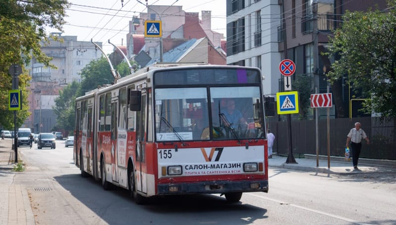 troleybus 7 11 08 25